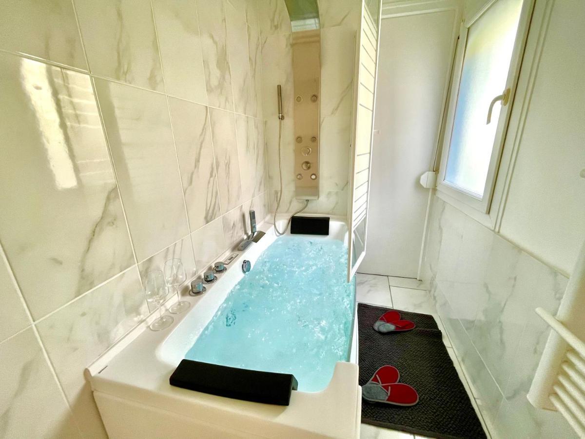 Cocon Luxe - Sauna & Balneo Au Coeur De Reims Ngoại thất bức ảnh